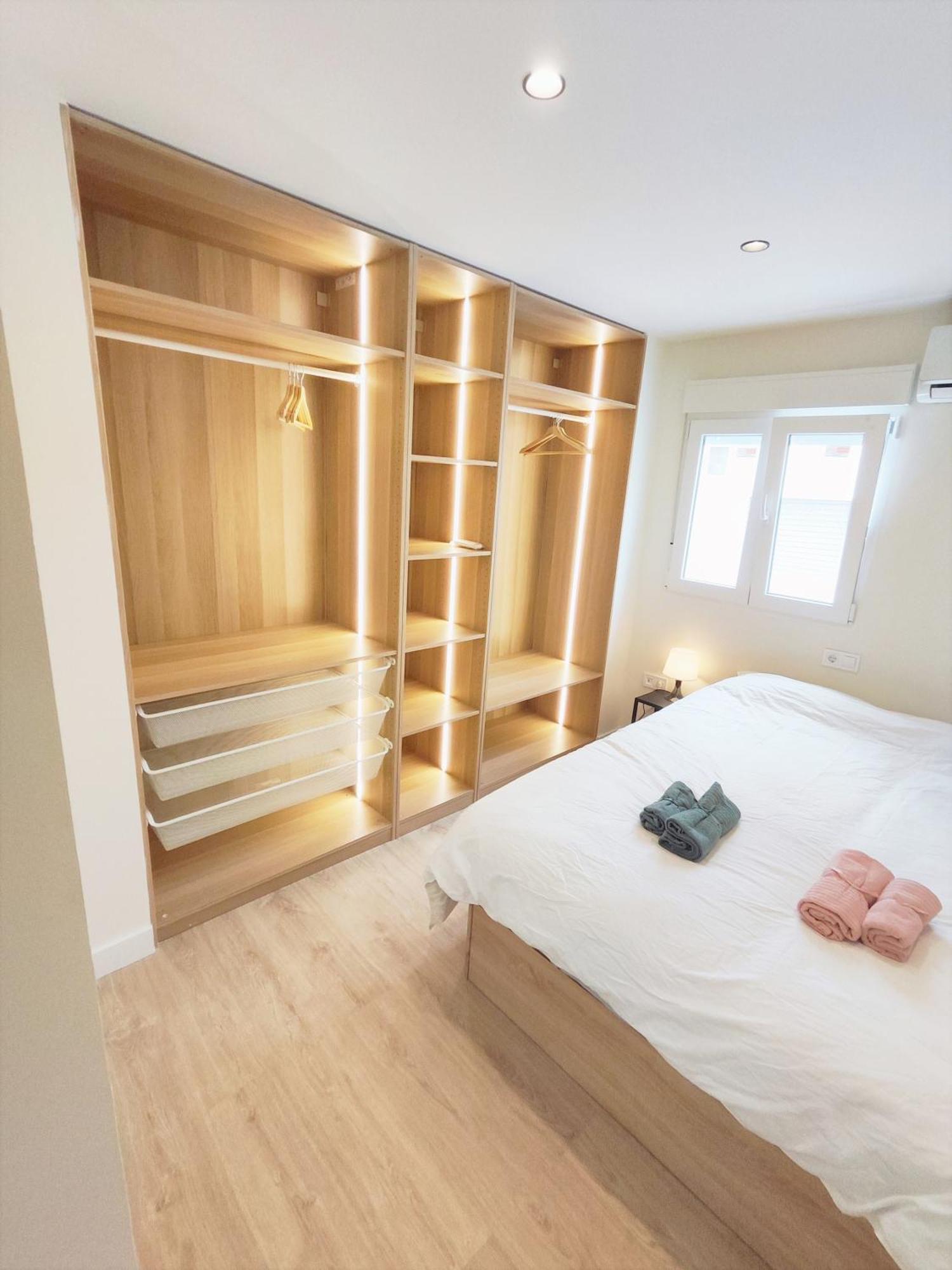 Aljarafe Central Square - By Pro Apartments San Juan de Aznalfarache Ngoại thất bức ảnh